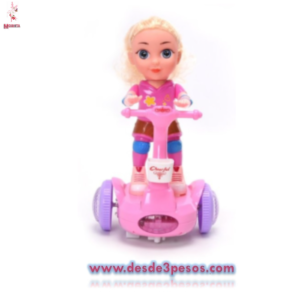 Muñeca Patin con Sonido Y luz Lasser multicolor ocupa 3 pilas AA no incluidas 29 x 17cm.