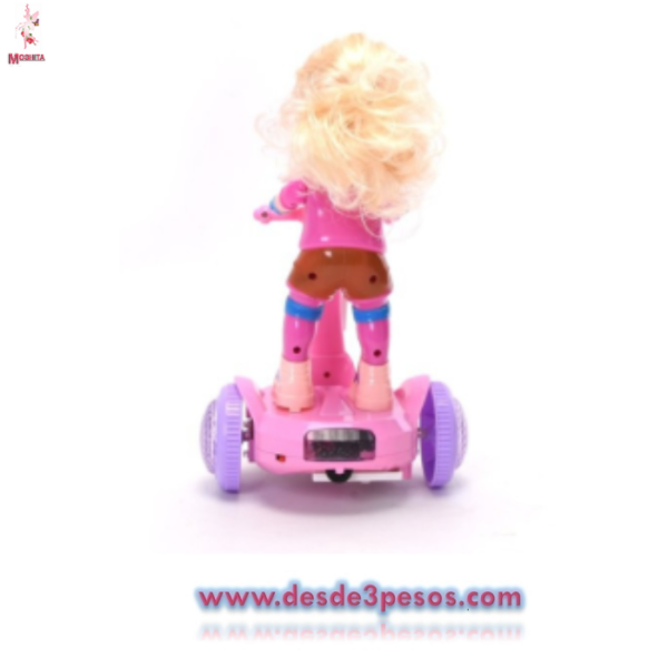 Muñeca Patin con Sonido Y luz Lasser multicolor ocupa 3 pilas AA no incluidas 29 x 17cm. - Imagen 2