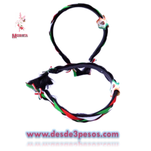 Diadema con trenzas largar 24cm. De largo con liston tricolor como foto