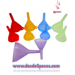 Embudo duo chico 8 x 5cm. y mediano 10 x 7cm. De pl?stico en colores
