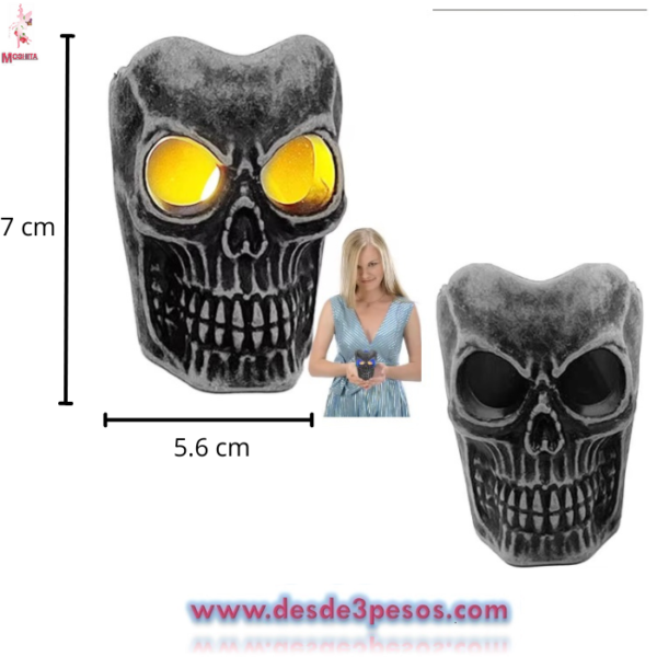 Craneo con Lampara Luz Cálida pilas incluidas caja con 12 pza. Precio por 1pza, 7 x 5.5cm. - Imagen 2