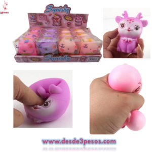 Squishi antiestres Cerdito y Reno con Relleno de masa 8.5 x 7.5 cm. Caja con 12 pza. precio por 1 pza.