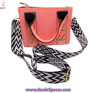 Bolso de mano y Correa Material Charol en colores 20 x 15 cm.