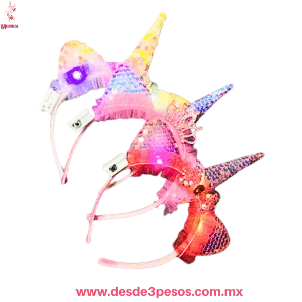 Diadema con Moño de Lentejuelas y Luz LED - Corona "Kiss" , Moño y Unicornio 22 x 12 cm. GH-217 - Imagen 4