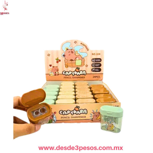 Caja con 24 Pzas de Sacapuntas Doble con Deposito decorado con Figura de Capibara 4 x 4.5 cm