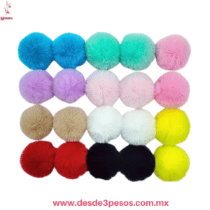 Par de Pompones con Pico de Garza  en  varios colores  7.5 cm. De diametro