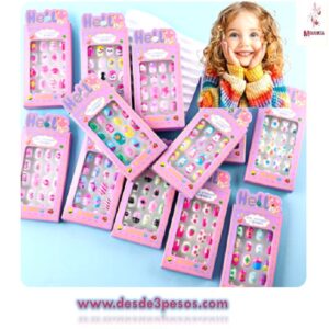 Paquete con 12 Uñas de NIÑA decoradas en varios mo